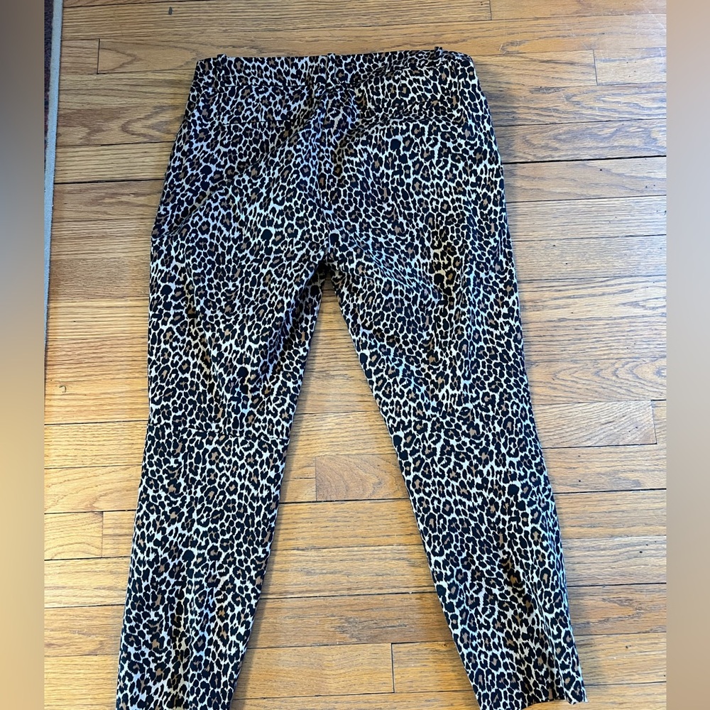 EUC JCrew Leopard print Winnie pant size 8